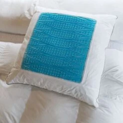 BLEU CALIN Oreiller A Mémoire De Forme Mémofill Avec Gel Rafraîchissant - 100% Coton Percale - 60 X 60 Cm -DODO Soldes Magasin bleu calin oreiller a memoire de forme memofill avec gel rafraichissant 100 coton percale 60 x 60 cm 3153633434364 513497