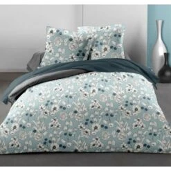 LOVELY HOME Parure De Couette Blossom - 1 Housse De Couette 220x240 Cm + 2 Taies 65x65 Cm Volant Plat Piqué - 54 Fils - Bleu