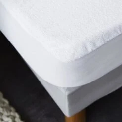 SWEETNIGHT Protege Matelas Bouclette SIMON 90x190/200 Cm -DODO Soldes Magasin sweetnight protege matelas bouclette simon 90x190 200 cm 3377720088531 564909
